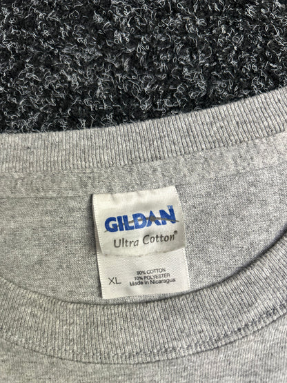 Gildan Graphic Tee Extra Large